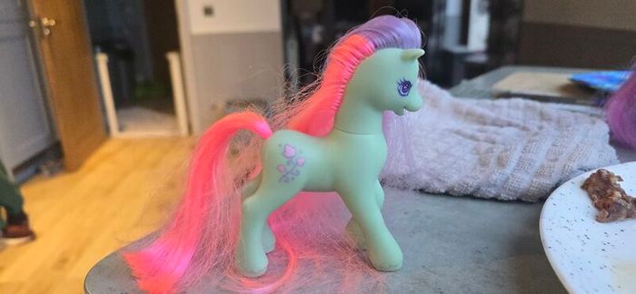 IVY Pretty Parlour Palor version with Free McDonalds HTF MLP G2 My Little Pony