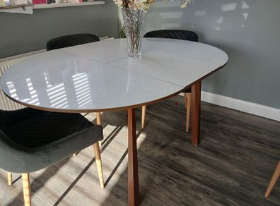 Dinning table