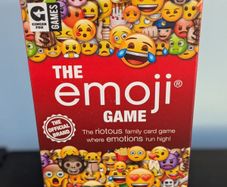 NEW Travel Game Emojii