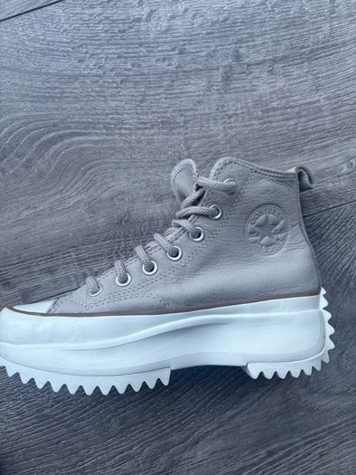womens leather converse