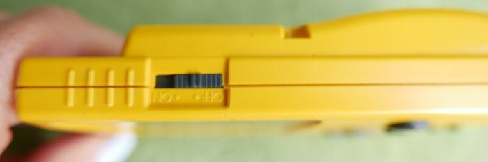 Nintendo Game Boy Color - Yellow , works well (for sale without the game)