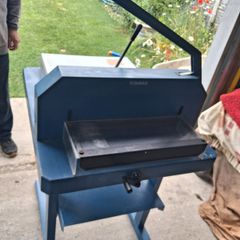 The Dahle 846 Professional paper guillotine