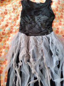 Girl's costume size medium by Spectacular creations