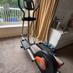 Cross trainer