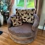 Couch and swivel chairs Image 3