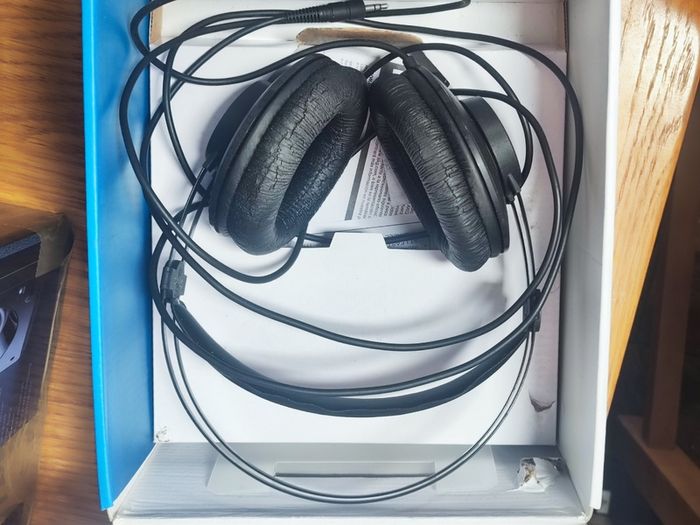 AKG K52 Closed-Back Headphones