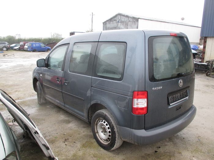 vw caddy 1.4 petrol 7 seater BREAKING