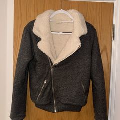 Abercrombie and Fitch Grey Jacket with Cream Sherpa Inside Womans Size Medium