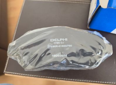 Delphi Lp1786 Front Brake Pad Set For Toyota Avensis T25, Corolla