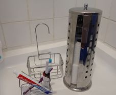 Bathroom Fittings, chrome: Bin, Toilet Roll storage plus...