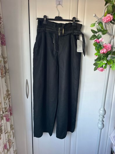 trousers Bnwt 100% linen Zara size small