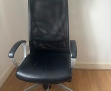 Computer chair