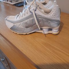 Nike shox r4 like new 4.5 uk