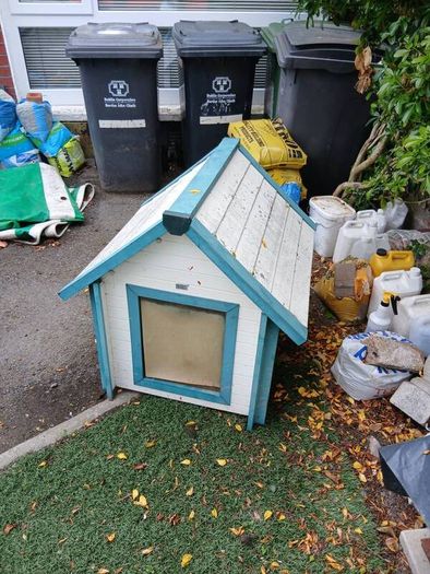 dog kennel