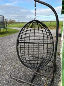egg chair