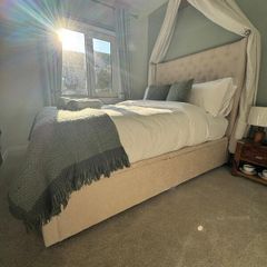4ft6 Rio Gas Lift Ottoman Bedframe and 4ft6 Emma Headboard