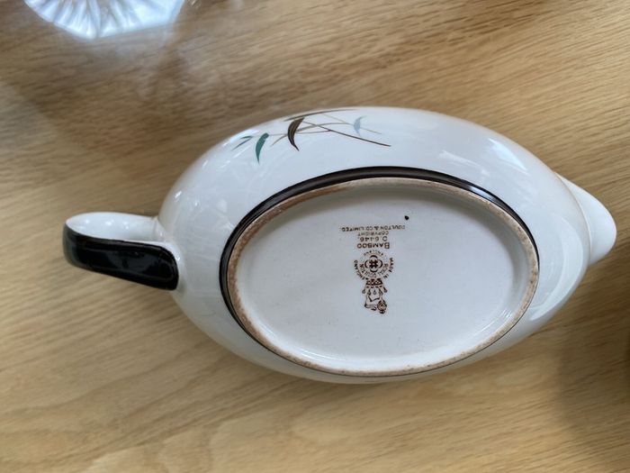 Royal Doulton Bamboo gravy/sauce boat with saucer
