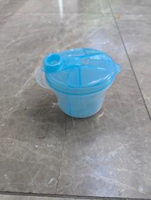 Avent milk powder dispenser (blue)