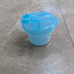 Avent milk powder dispenser (blue)