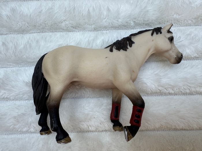 Schleich 13706 Buckskin Pony 2011 Used Dirty Please see photos