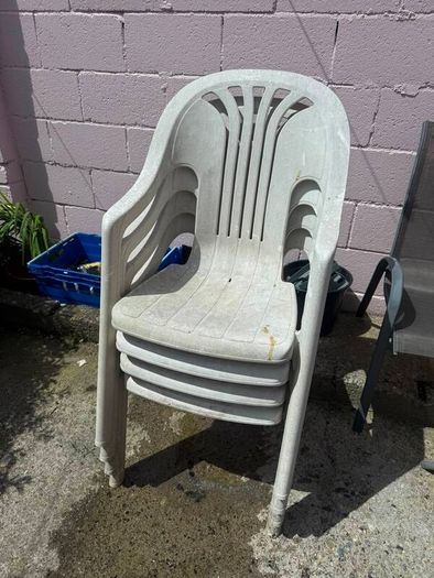 Garden Table + Chairs