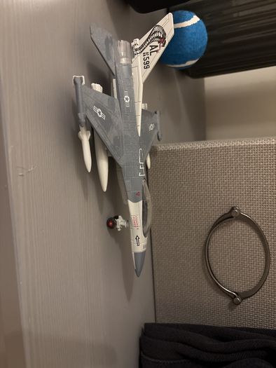 toy fight plane
