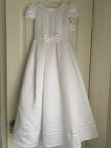Communion dress NEW and NEW vail