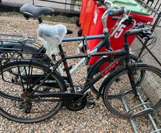 Limit Velocity 28 Hybrid / Commuter Bike Large-Shimano Gears