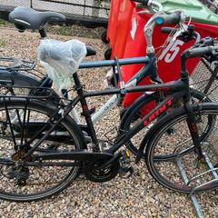 Limit Velocity 28 Hybrid / Commuter Bike Large-Shimano Gears