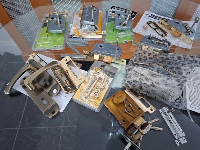 Large bundle of Locks