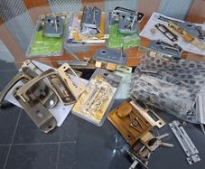 Large bundle of Locks