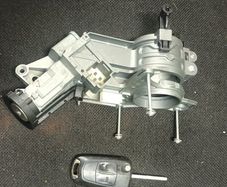 zafira ignition barrel and column with key
