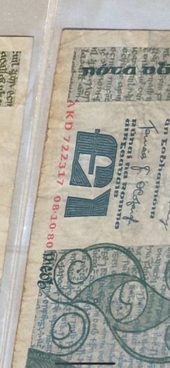 4 banknotes 1 pound used , selling as 1 lot