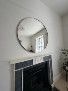 Round mirror designer