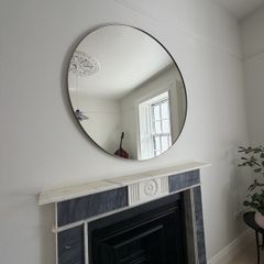 Round mirror designer