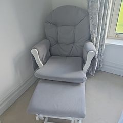 Nursing chair