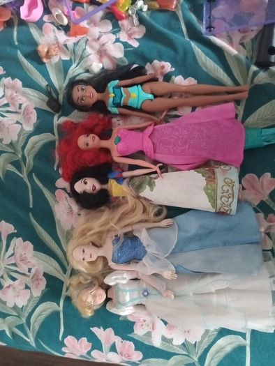 Disney dolls