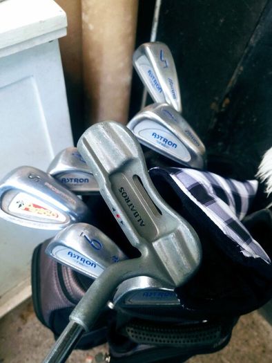 Set of Ladies Golf Clubs