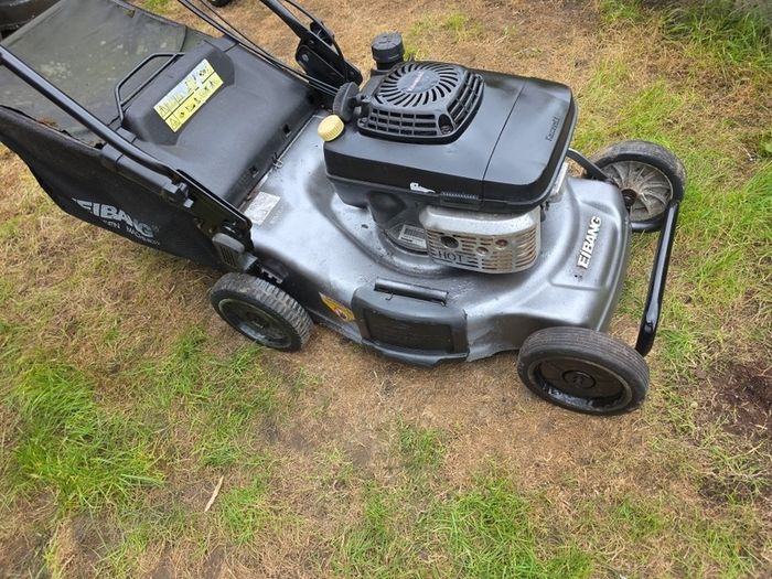 lawnmower