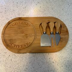 Cheeseboard / chopping board