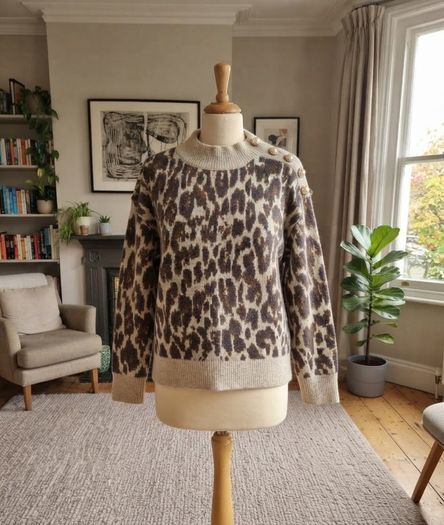 River island London jamper