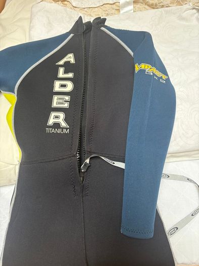 Alder Titanium Impact X2 Junior Wetsuit,  Age 12 to14 Excellent Condition