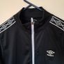 Umbro retro full zip Size medium ptp 20" black/white in excellent condition Image 3