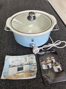 Swan slow cooker - brand new