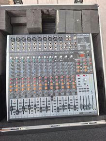 Behringer Xenyx x2442usb with flight case