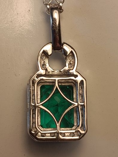 Beautiful Emeraldine & Zircon Pendant in Rhodium Plated Sterling Silver