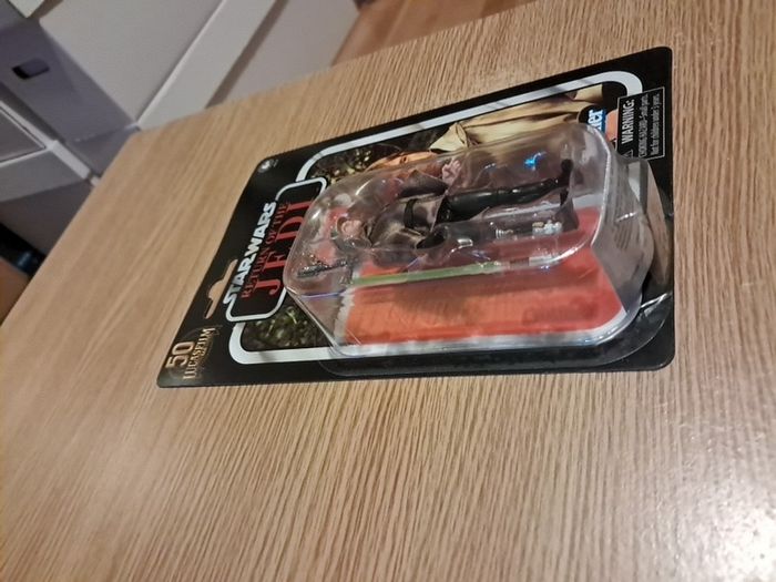 Star Wars Vintage Collection: Luke Skywalker (Endor) 3.75''