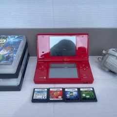 Nintendo DSI with games