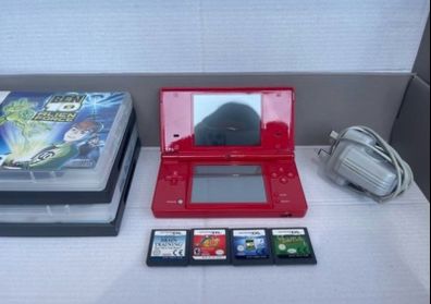 Nintendo DSI with games