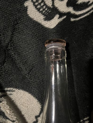 glass bottle with glass stopper 700 ml
